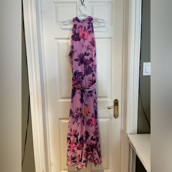 Laura Plus purple floral formal dress - Picture 7 of 7